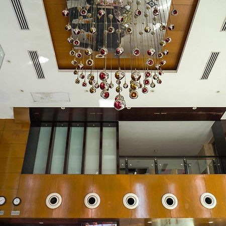 Treehouse Queens Pearl Hotel Gurgaon Exterior foto